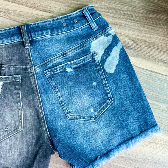 CAbi Park Colorblock Denim Shorts Distressed Frayed Hems Stretch Size 2 - Picture 11 of 15
